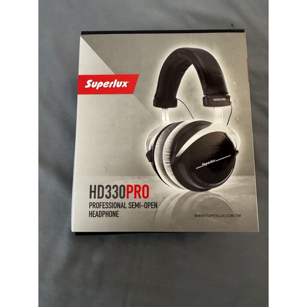 Superlux HD330PRO Semi-Open Over Ear Headphones 32 Ohm 3.5mm 6.3mm Black Stereo